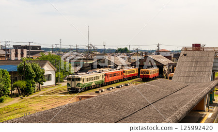 停泊在五井機務段的小湊鐵道列車 125992420