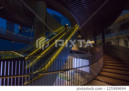 Gate lantern in Umeda, Osaka 125999694