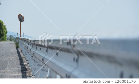 A classic summer scene, the road to the sea A classic summer scene, the road to the sea 126001170