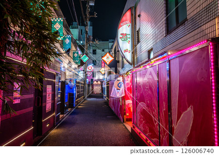 Love hotel area in Uguisudani, Tokyo Love hotel area in Uguisudani, Tokyo 126006740