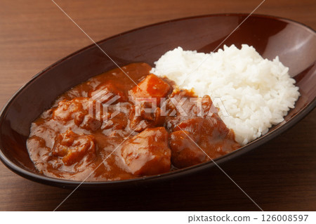 Curry and rice  126008597