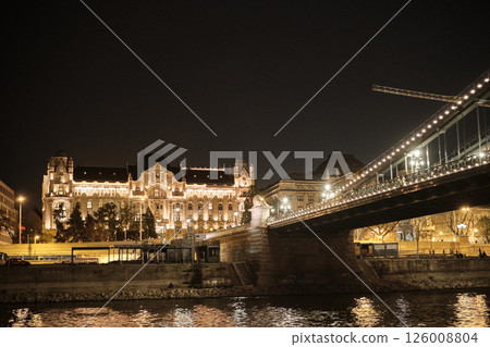 Night view of the bridge over the Danube in Budapest. Horizontal photo Night view of the bridge over the Danube in Budapest. Horizontal photo 126008804