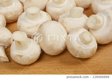 Fresh white button mushrooms Fresh white button mushrooms 126008898