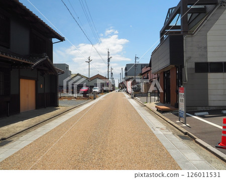 Kuwana 126011531