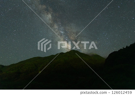 The Milky Way in the Yakushima Offshore Alps (July) The Milky Way shining in the midsummer night sky 126012459