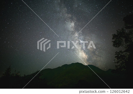 Yakushima Offshore Alps Milky Way (Autumn) 126012642
