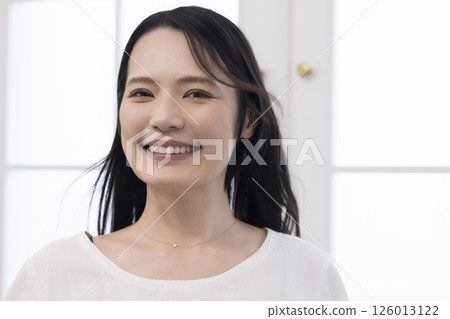 Beautiful woman in her 40s Beautiful woman in her 40s 126013122