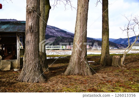 Kamaishi Line Kiha 110 series seen from the shrine 126013356