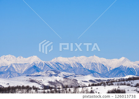 The Yari-Hotaka mountain range as seen from Kitayokodake in Nagano Prefecture 126013738