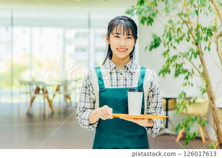 Cafe part-time worker, female 126017613
