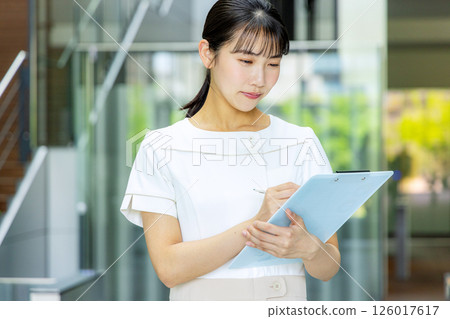 Aestheticians 126017617