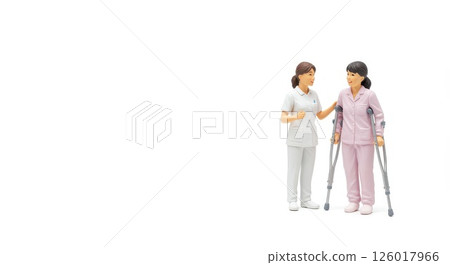 病人和護士努力進行復健的縮影 126017966