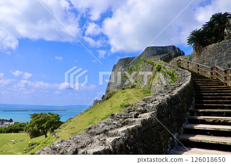Katsuren Castle ruins: stairs and stone walls (Uruma City, Okinawa Prefecture) Katsuren Castle ruins: stairs and stone walls (Uruma City, Okinawa Prefecture) 126018650