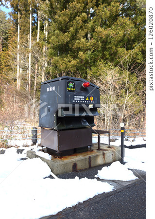 Fixed-type automatic antifreeze spraying device Fixed-type automatic antifreeze spraying device 126020870