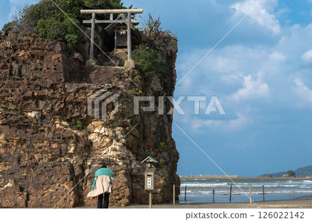 [Inasa Beach, people included] 126022142