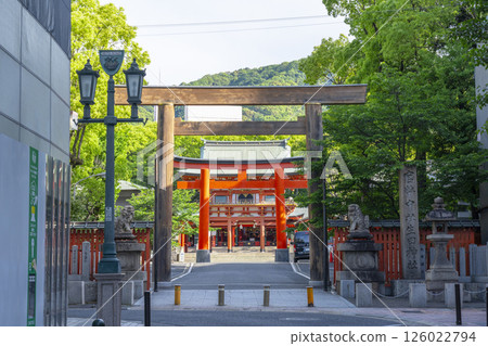 Ikuta Shrine: The approach from the second torii gate to the third torii gate and tower gate 126022794