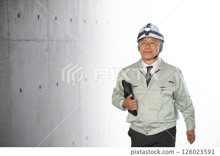 Senior staff from the management company making rounds 126023591