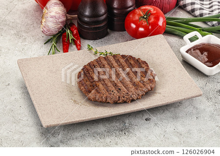 Grilled minced beef burger cutlet Grilled minced beef burger cutlet 126026904