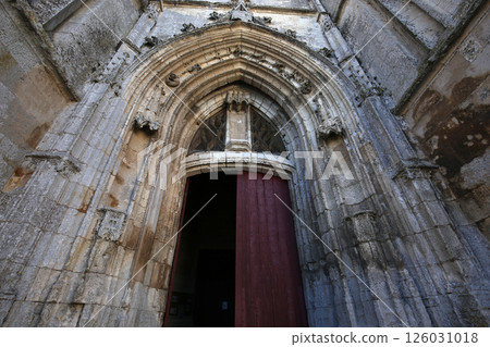 Exteriors  of the Saint Pierre church, Marennes, France Exteriors  of the Saint Pierre church, Marennes, France 126031018