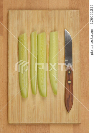 Peeled cucumber spears 126031835