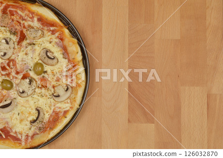 Baked pizza 126032870