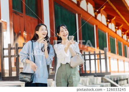 Two women sightseeing in Nara 126033245