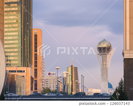 哈薩克阿斯塔納市中心的城市景觀 哈薩克阿斯塔納市中心的城市景觀 126037143