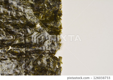 Dried nori seaweed Dried nori seaweed 126038733