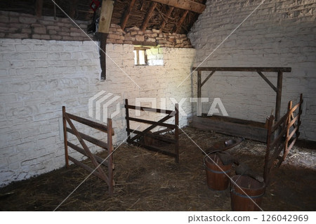 威爾斯卡迪夫中世紀村莊科斯梅斯頓的馬厩 126042969