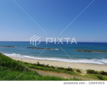 The Sea of Japan as seen from the Kirara Taki Roadside Station (Izumo City, Shimane Prefecture) 126043929