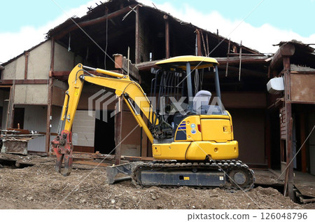 Japanese house demolition site Japanese house demolition site 126048796