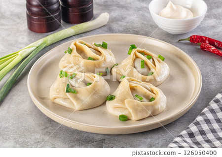 Uzbek cuisine - staffed Manti with meat 126050400