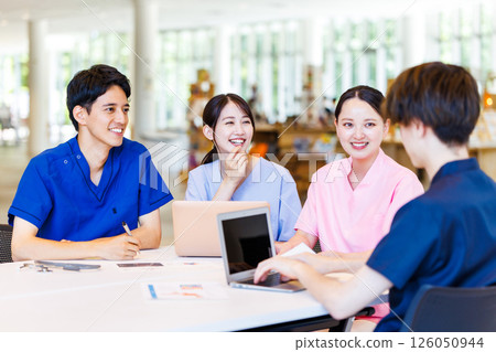 Doctor nurse medical worker image 126050944
