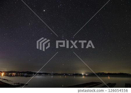 Autumn starry scenery in Setouchi: Rising Orion and the Winter Triangle 126054556