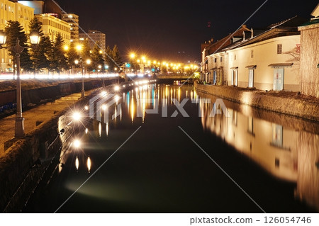 北海道小樽運河夜景 126054746
