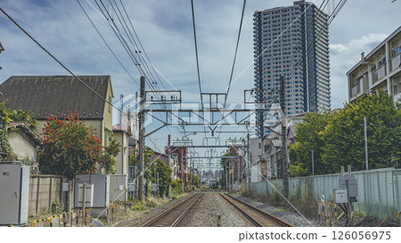 十條市北區鐵路道口內的鐵軌 126056975