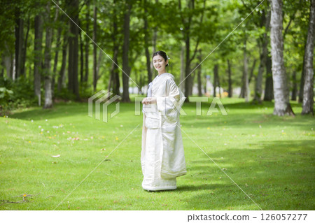 新娘一身純白 126057277