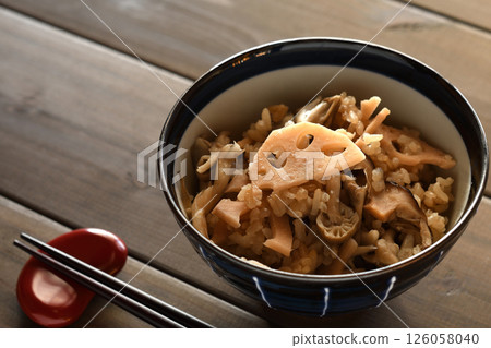 蓮藕香菇飯 126058040