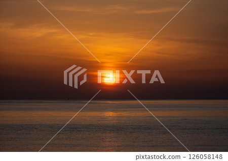 Chaoyang rising from the sea 126058148