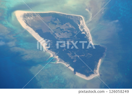 水納島上空(沖繩縣多良間村) 水納島上空(沖繩縣多良間村) 126058249