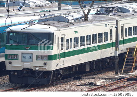 185 series train parked at Omiya General Rolling Stock Center Higashi-Omiya Center (April 2025) 126059093