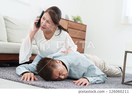 老年婦女打電話叫救護車 126060211