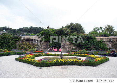 奧地利薩爾斯堡美麗的花園 126060452