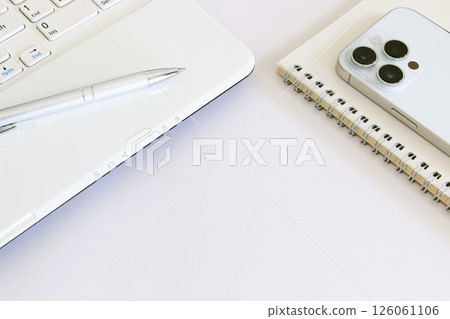 Computer, smartphone and ring notebook Business image Desk work 126061106