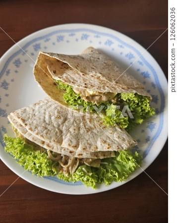 Delicious healthy tuna sandwich meal 126062036