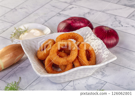 Golden fried onion rings snack 126062801
