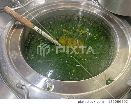 拍攝傳統市場裡賣的台中特色小吃麻芛湯 126066502