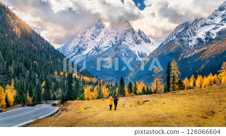 Siguniangshan in autumn, Sichuan in China. 126066604