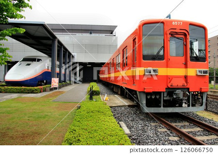 神奇的景象！ ！東武鐵道的「8000系列」和E1系列Max在大宮鐵道博物館展出 126066750