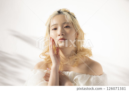 Beauty Portrait of a Japanese blonde woman 126071381